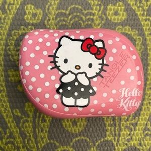 Hello kitty tangle teezer
